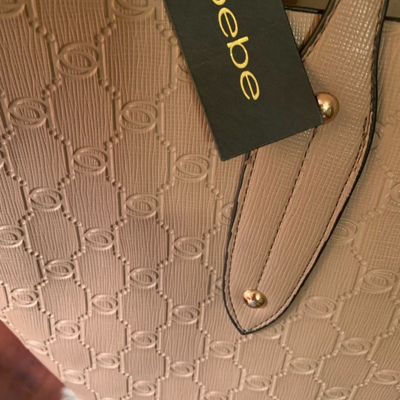 Shoulder bag for a women. - Picture 5 of 7